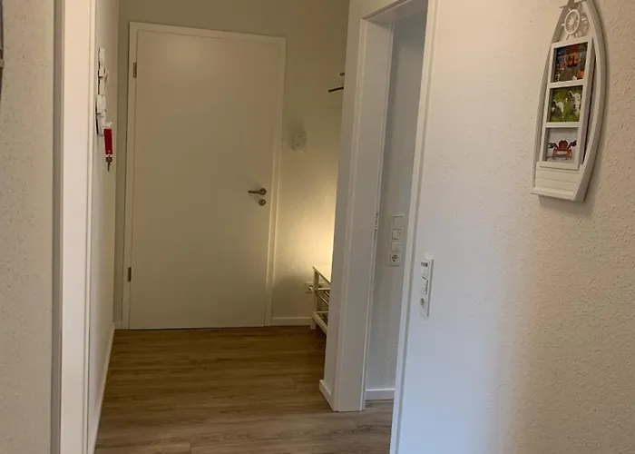 Appartement 2404 App 6 In *